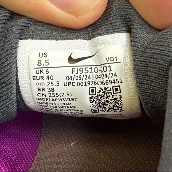 Nike Air WinFlo 11 road running shoes womens 8.5 taupe grey barely volt obsidian - Picture 8 of 8